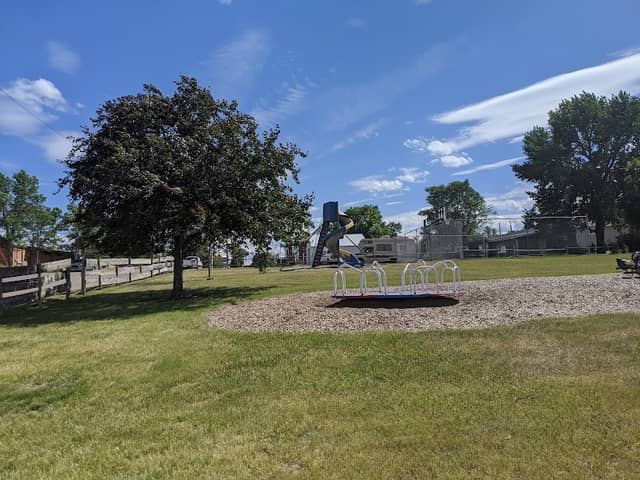 Sunshine Park - Image 1