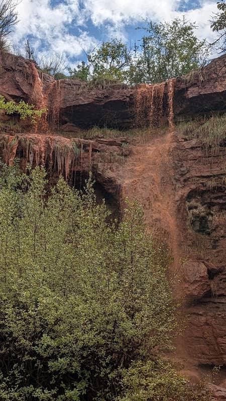 Bridal Veil Falls Trailhead - Image 1