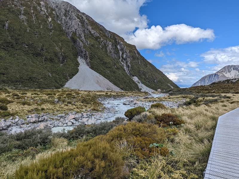 Hooker Valley track - Image 1