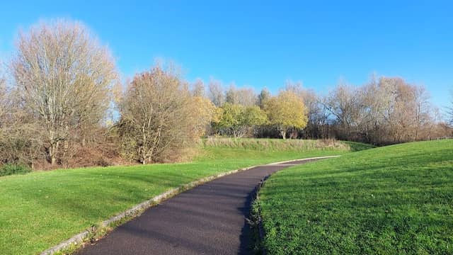 Riverside Park - Image 1
