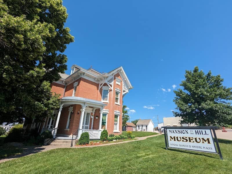 Mansion on the Hill - Image 1