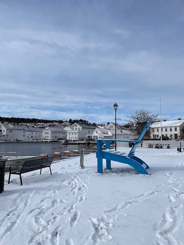 S.N Hansen's park - Image 1