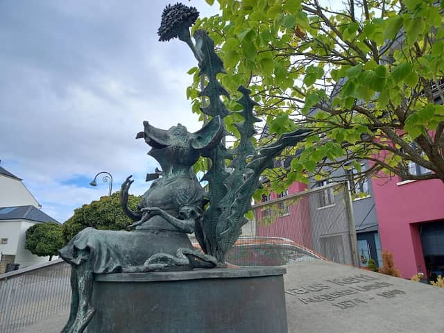 Mouse Ketti Statue - Image 1