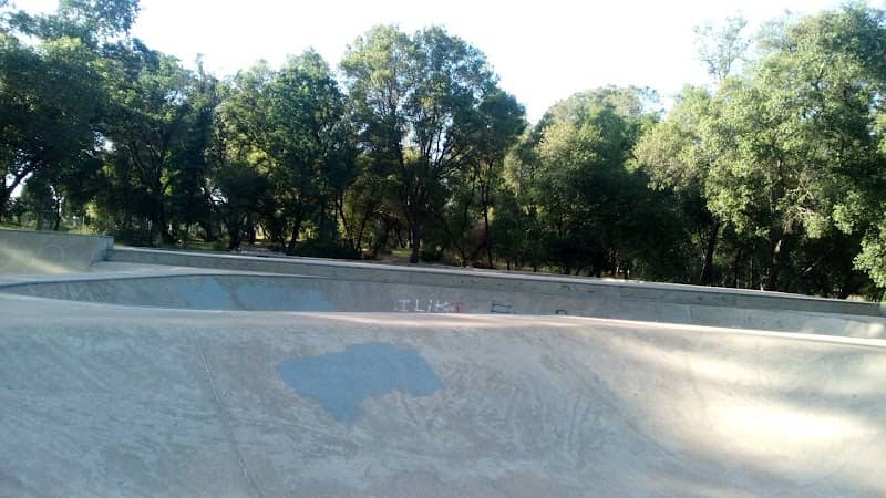 Skate park - Image 1