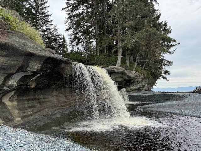 Sandcut Beach - Image 1