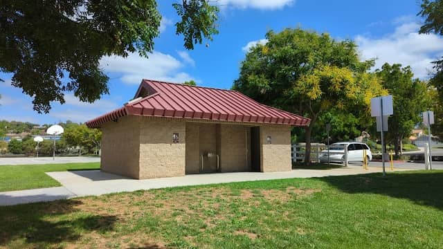 Temeku Hills Park - Image 2