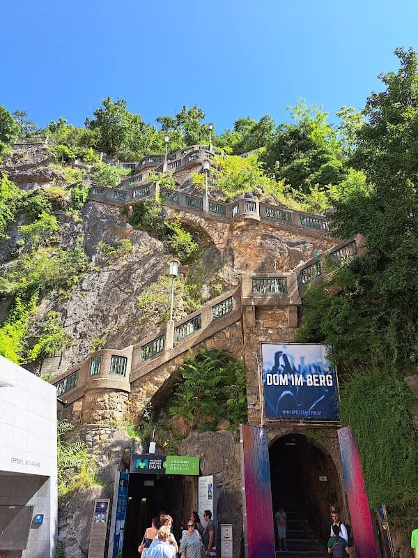 Schloßbergsteig - Image 2