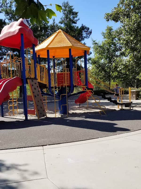 Mira Mosa Park - Image 3
