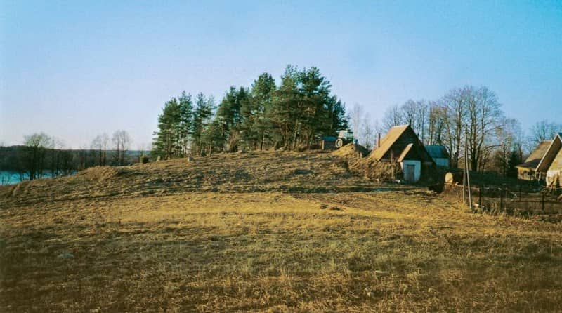 Garbšių piliakalnis - Image 1
