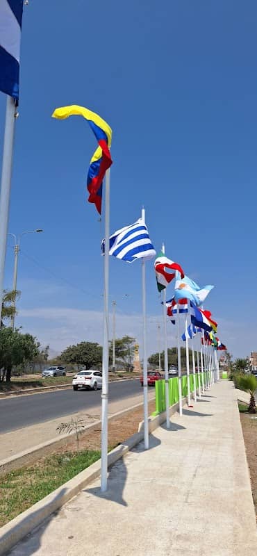 Paseo de las Banderas - Image 1
