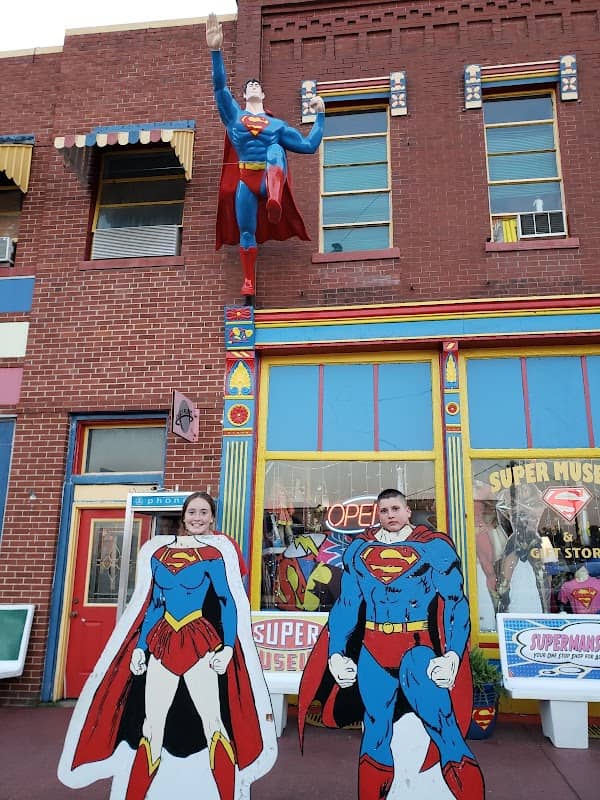 World's Largest Superman Statue - Image 2