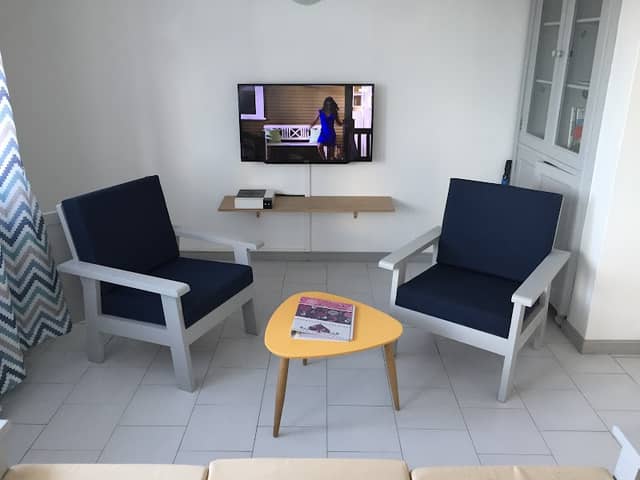La Péninsule Town Apartment - Image 3