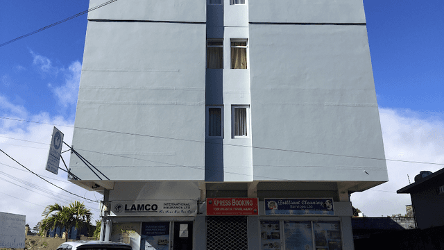 La Péninsule Town Apartment - Image 1
