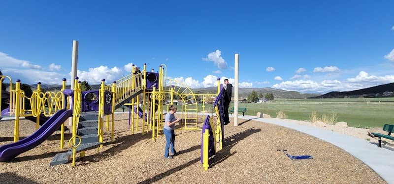 Beacon Hill Park - Image 1