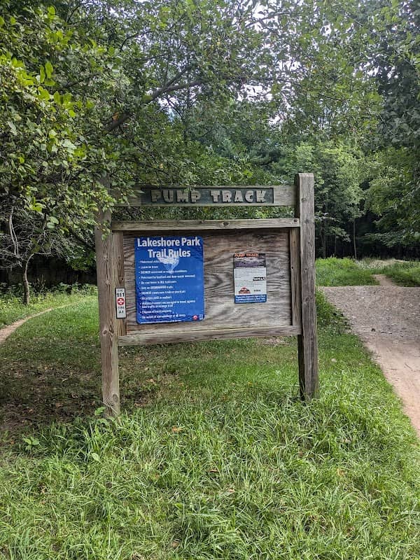 Novi Tree Farm - Image 1
