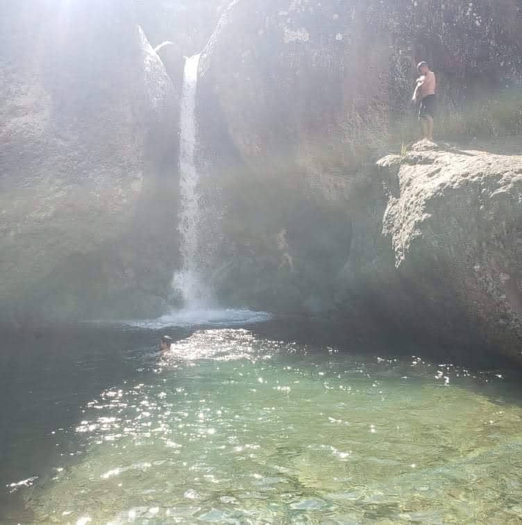 Buo Falls - Image 1