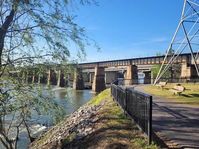 Columbia Canal and Riverfront Park - Image 1