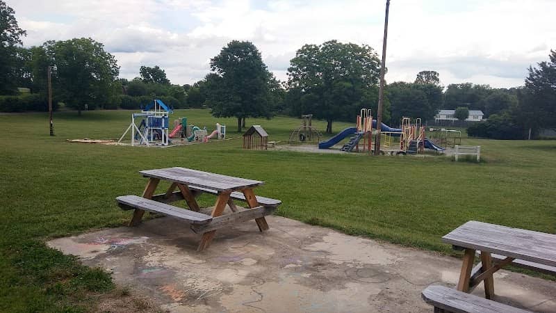 Baton Walking Park - Image 1