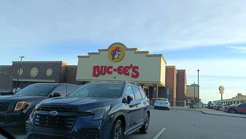 Buc-ee's - Image 1