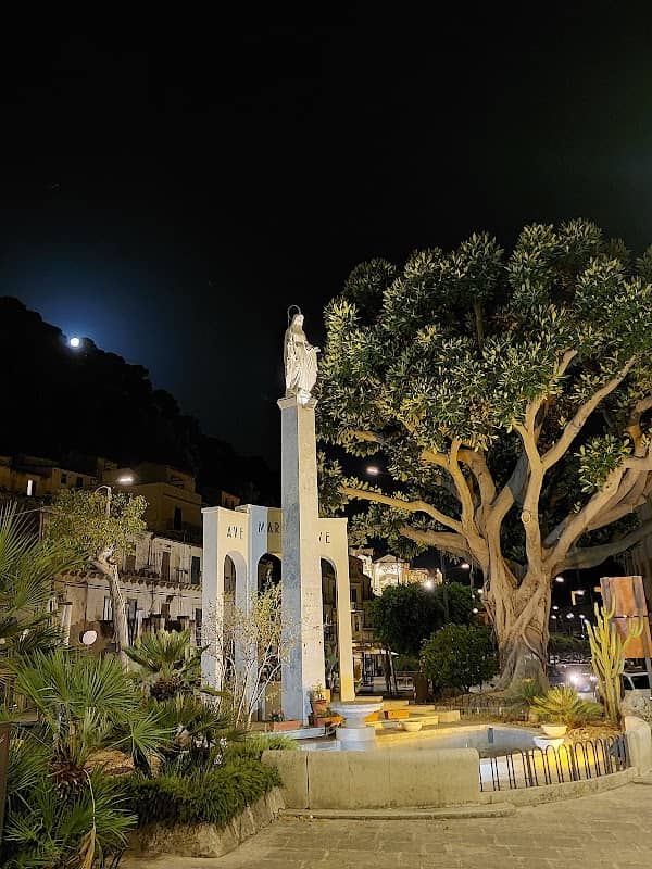 Monumento alla Madonna Immacolata - Image 1