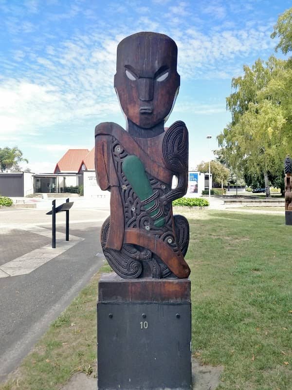 Nga Pou O Heretaunga - Image 1