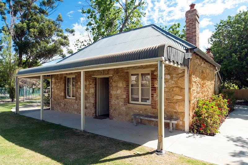 Buckingham House - Image 1