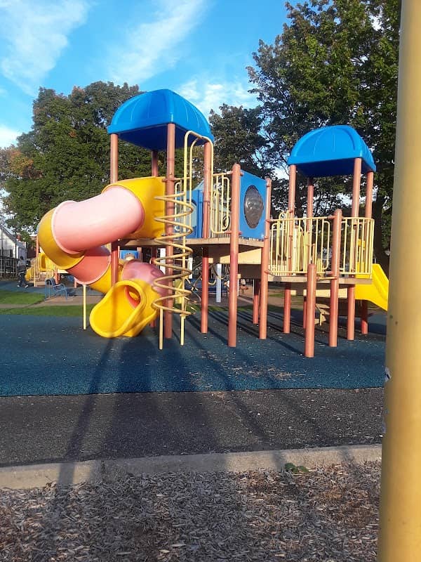 New Hyde Park Memorial Park - Image 1
