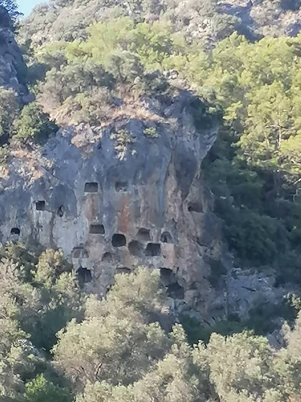 Rock Tombs For 3 kings - Image 2