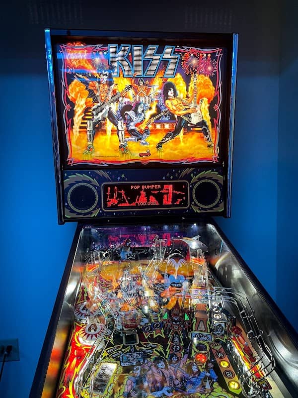BACK TO THE 80s LASER TAG ARENA/ESCAPE ROOM/ARCADE - Image 2