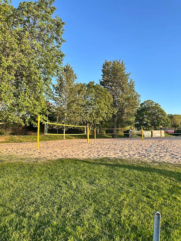 volleyball beach - Image 1