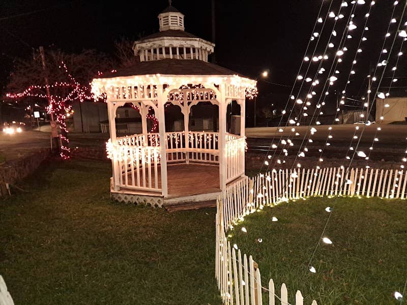 Triangle park - Image 1
