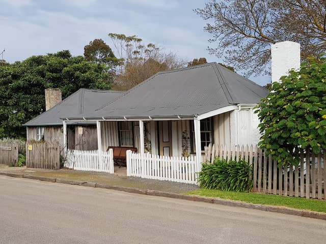 SHARAM COTTAGES - Image 1