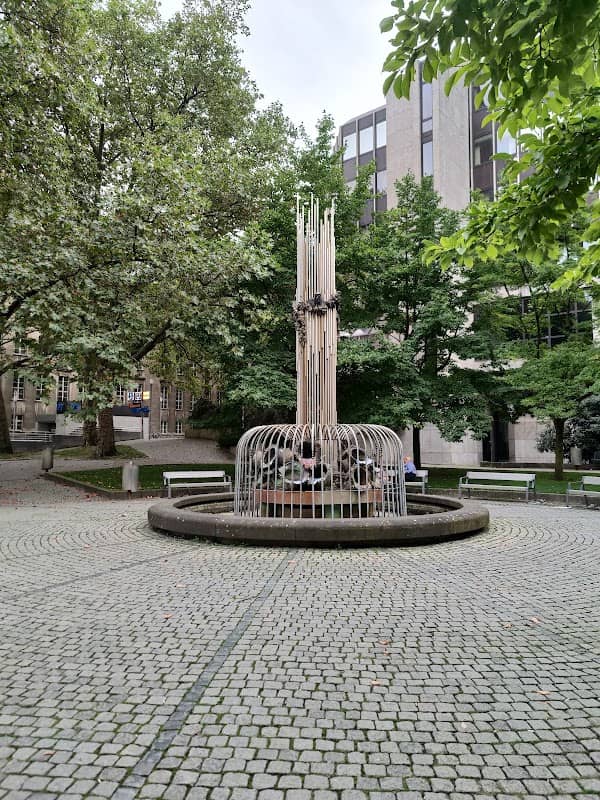 Bochum Skulptur der Rohe - Image 1