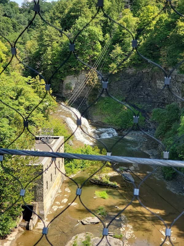 Horseshoe Falls - Image 3