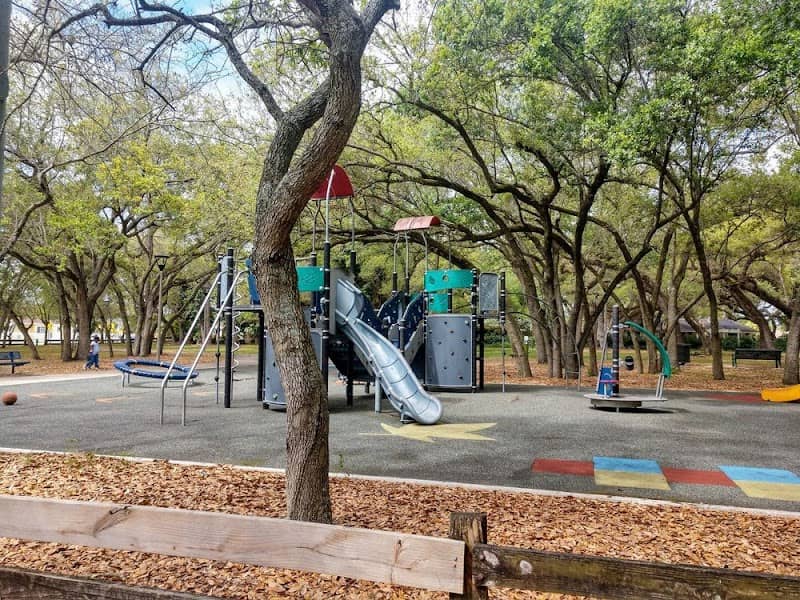 Rolling Oaks Park - Image 1