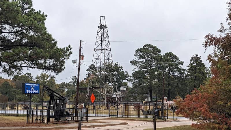 Louisiana State Oil and Gas Museum - Image 2