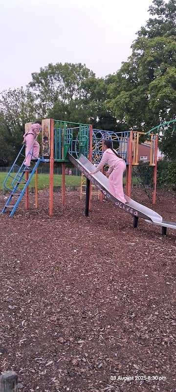 Hamilton Park - Image 2