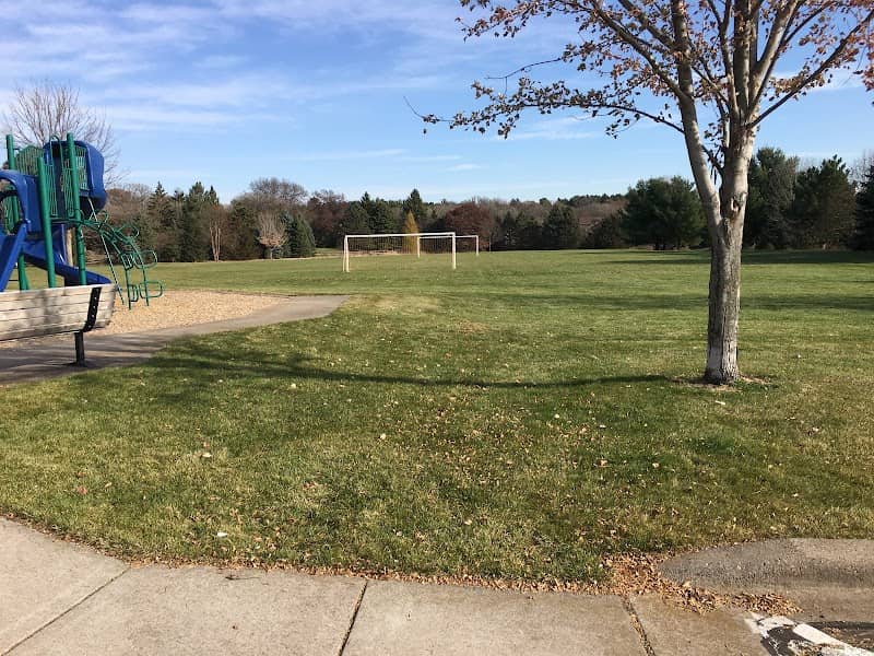 Oak Bluff Park - Image 2