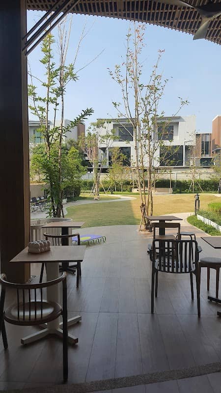 Hydo Park - Image 1