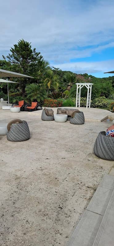The Courtyard - Image 2