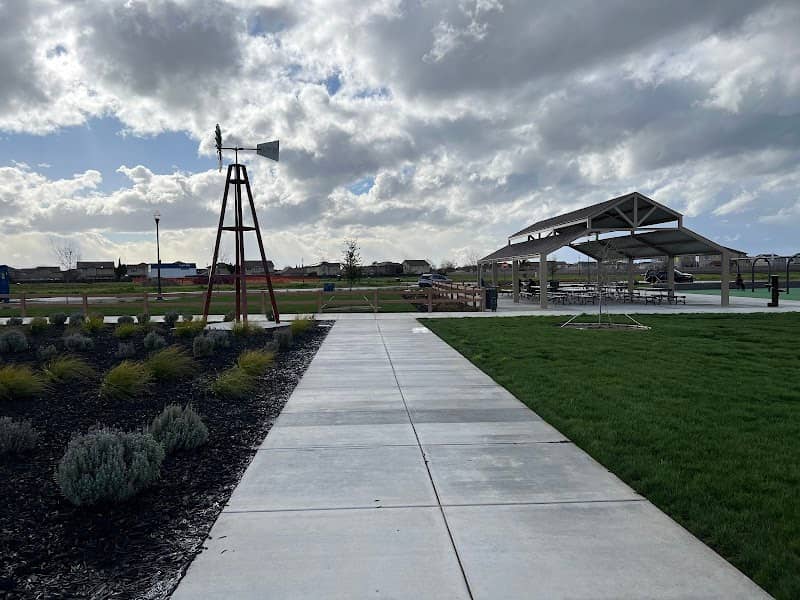 Lions Park - Image 1