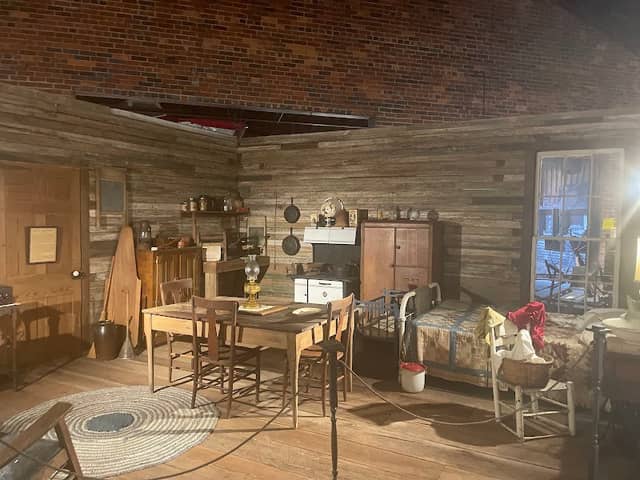 South Carolina Cotton Museum: home of Lee County Vets Museum - Image 2