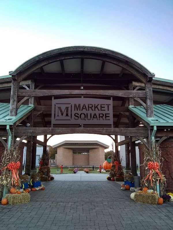 Market Square - Image 1