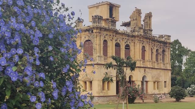 Sharad Baug Palace - Image 1