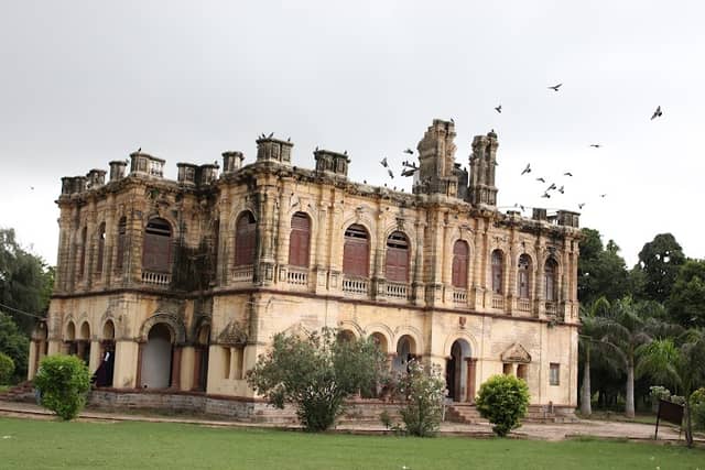 Sharad Baug Palace - Image 3