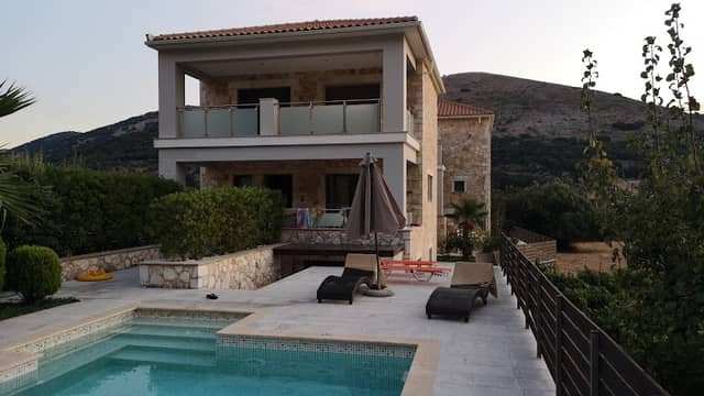 VILLA UNIQUE - Image 1