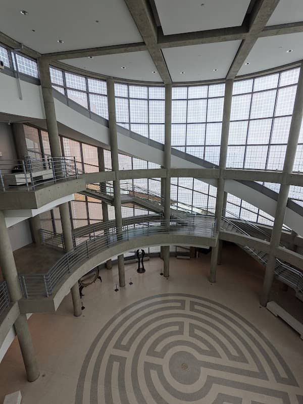 Sioux City Art Center - Image 1