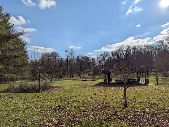 Stubbs Hill Regional Park - Image 2