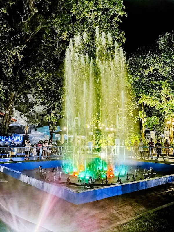 Plaza Rizal - Image 2
