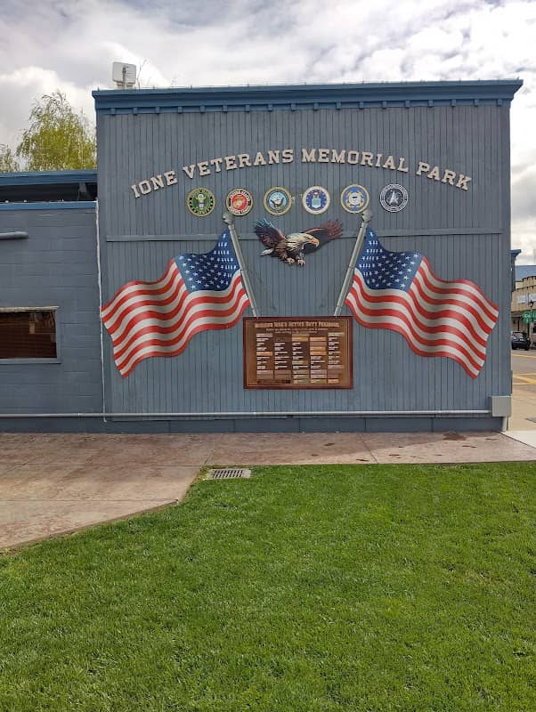 Jay D Memorial Park - Image 1